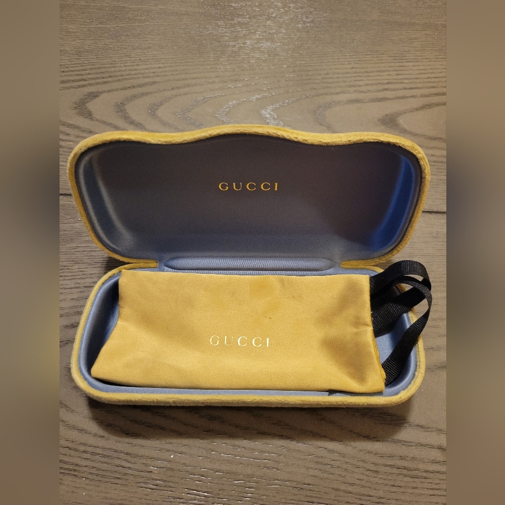Gucci glasses case and pouch bag